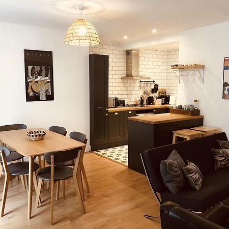 Central Brighton Flat, 3 Bedrooms, Sleeps 6, Close To Shops And Beach 외부 사진
