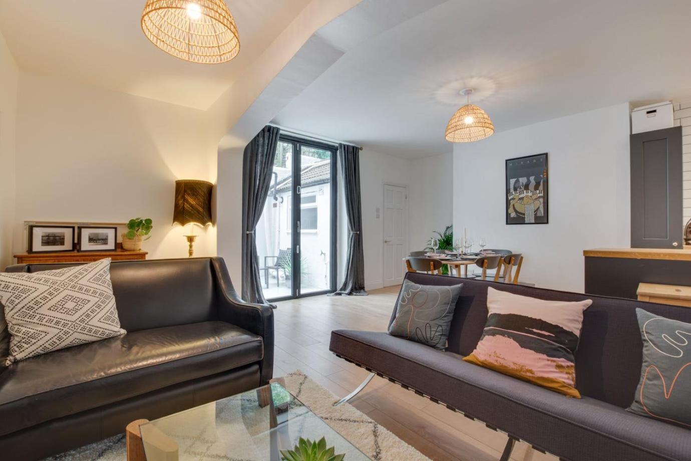 Central Brighton Flat, 3 Bedrooms, Sleeps 6, Close To Shops And Beach 외부 사진